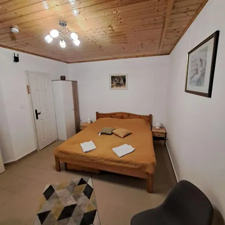 Bed & Breakfast Csodaret Kuria *